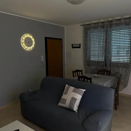 Illumina House 1 *